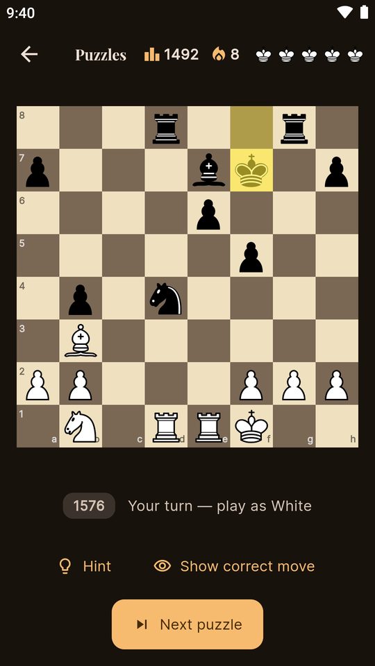 A puzzle in progress: a board in the dark theme with the prompt to play as White, a hint button and the player's rating and streak in the bar above
