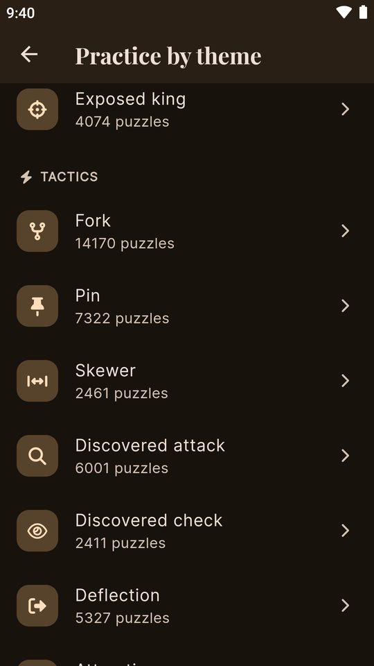 The practice-by-theme list showing tactical motifs such as fork, pin, skewer and discovered attack, each with its number of puzzles